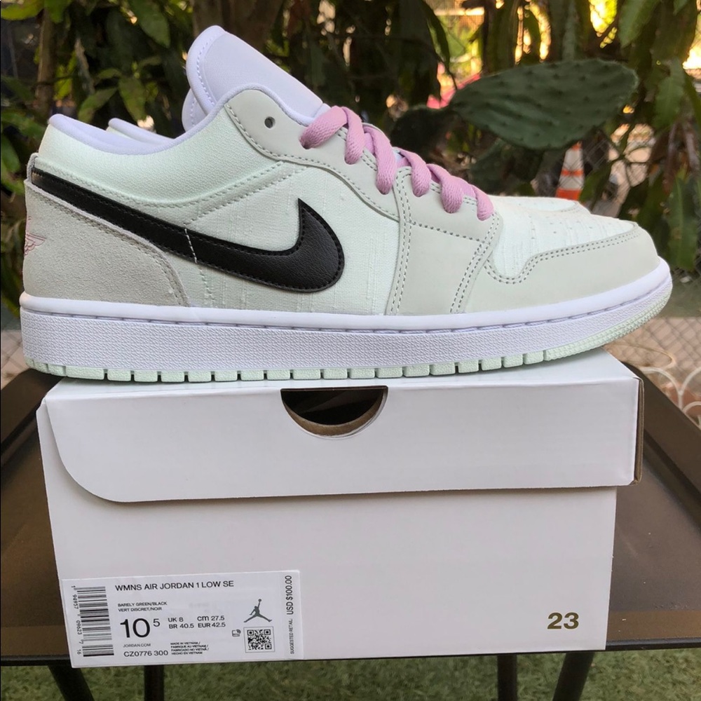 Air Jordan 1 Low “Barely Green” Size 10.5 Women’s